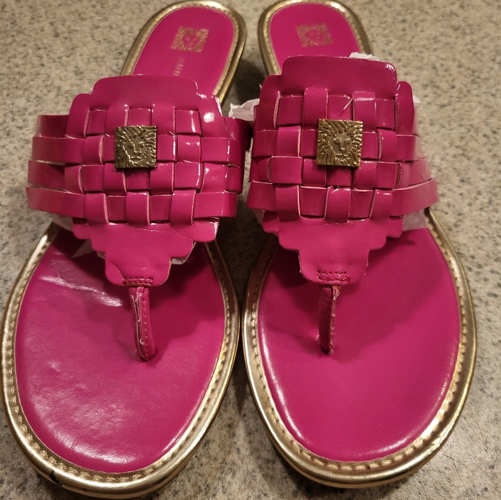 ANNE KLEIN hot pink thong sandals, size 8